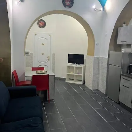 Apartment Fenty 2 San Lorenzo Rome